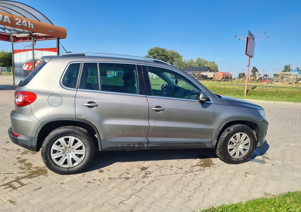 Volkswagen Tiguan cena 28900 przebieg: 240000, rok produkcji 2009 z Radom małe 67